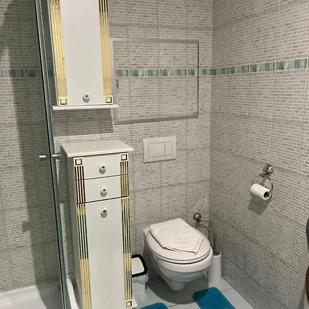 Pod Stitmi Vysokych Tatier * Tatranská Štrba