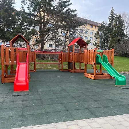 Pod štítmi Vysokých Tatier *